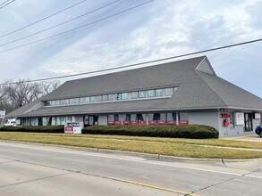 1713 S State St, Champaign, IL for rent Building Photo- Image 1 of 7