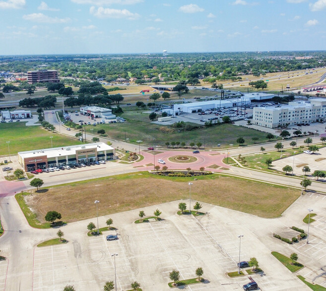 3001 Wildflower Dr, Bryan, TX for rent - Building Photo - Image 2 of 5