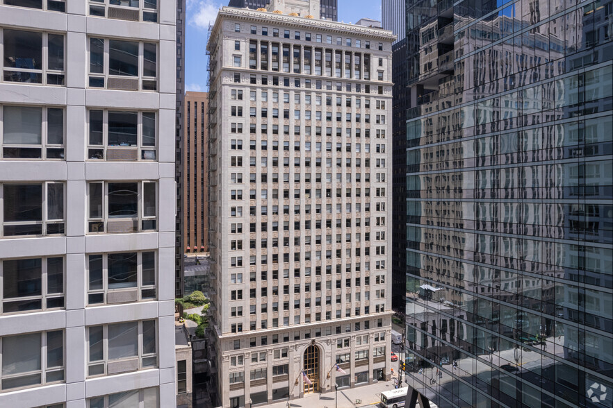 307 N Michigan Ave, Chicago, IL for rent - Building Photo - Image 2 of 17