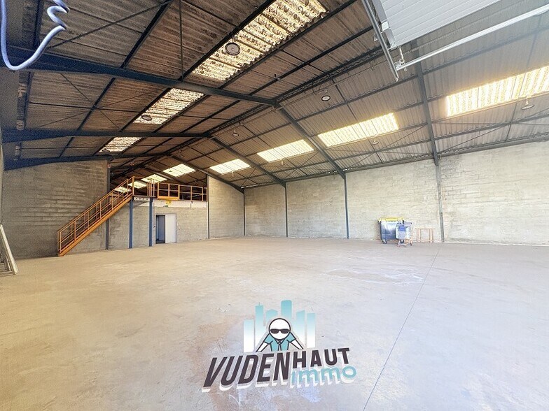 Light Industrial in Portet-sur-Garonne to rent - Interior Photo - Image 2 of 14