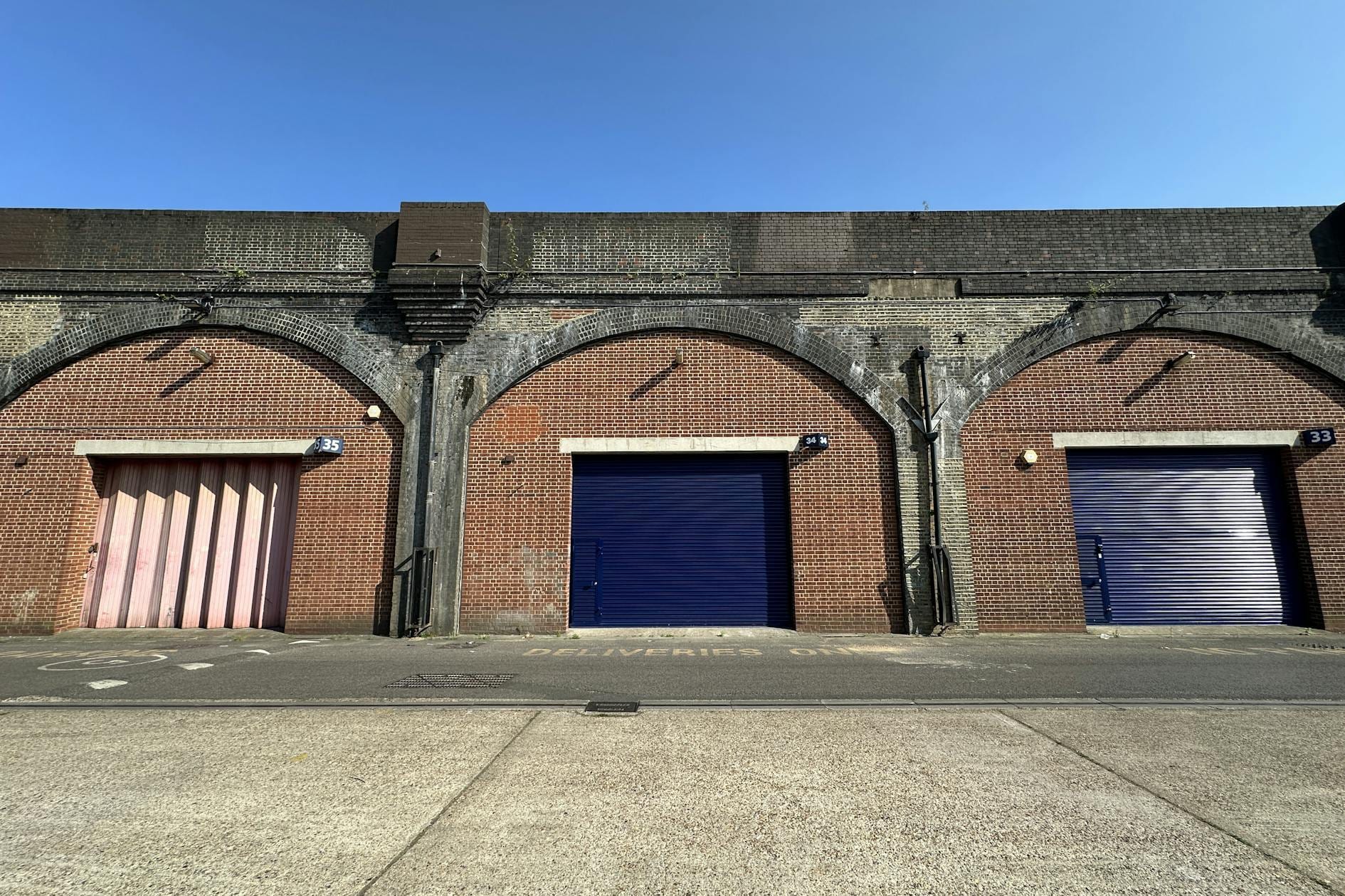 Broughton St, London to rent Building Photo- Image 1 of 5