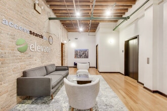 607 W Fulton St, Chicago, IL to rent Lobby- Image 2 of 6