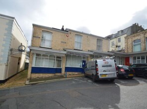 6-9 Market Sq, Ilfracombe for sale Primary Photo- Image 1 of 1