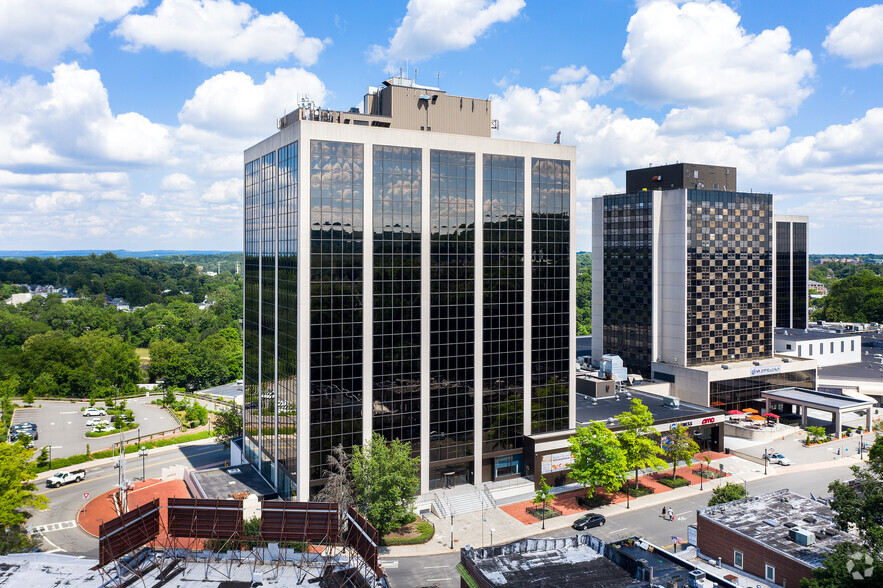 89 Headquarters Plz, Morristown, NJ for rent - Building Photo - Image 1 of 15