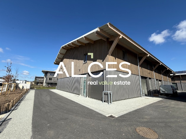 Vente Local d'activités 229 m²