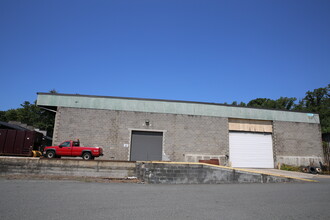 7201 Wimsatt Rd, Springfield, VA for rent Building Photo- Image 1 of 4