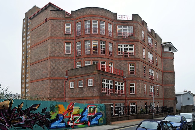 More details for 13-21 Station St, Brighton - Office to Rent