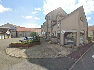 More details for 1 Rue Aux Fleurs, Voisins-le-Bretonneux - Retail to Rent
