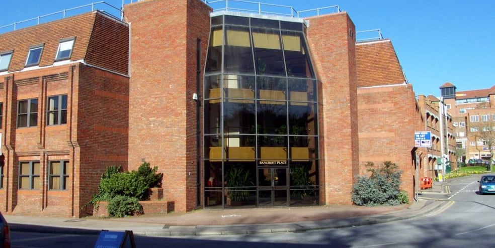 Bancroft Rd, Reigate to rent - Building Photo - Image 1 of 3