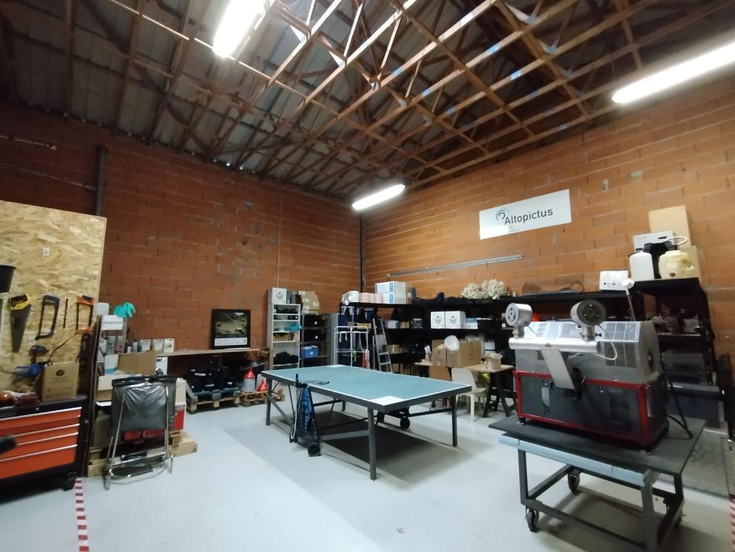 Light Industrial in Muret to rent Interior Photo- Image 1 of 5