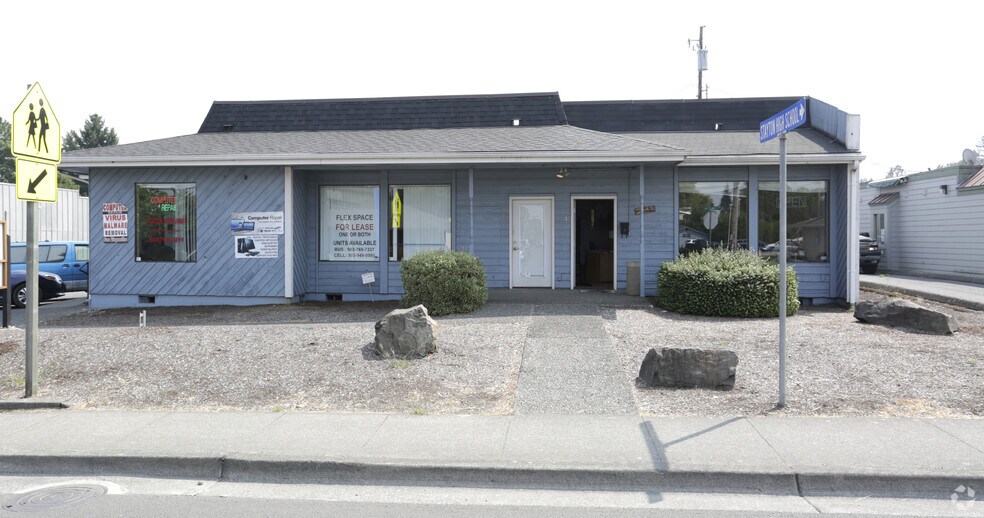 1080 N 1st St, Stayton, OR to rent - Primary Photo - Image 1 of 4