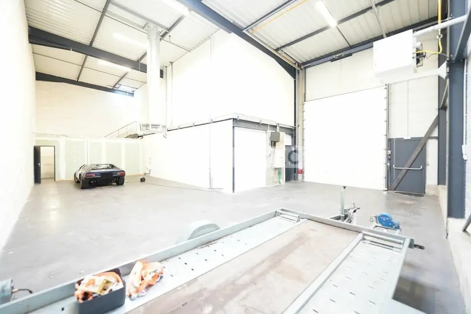 Industrial in Saint-Fons to rent Building Photo- Image 1 of 14