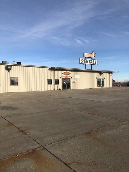 4715 N Broadway, Minot, ND for sale - Primary Photo - Image 1 of 1