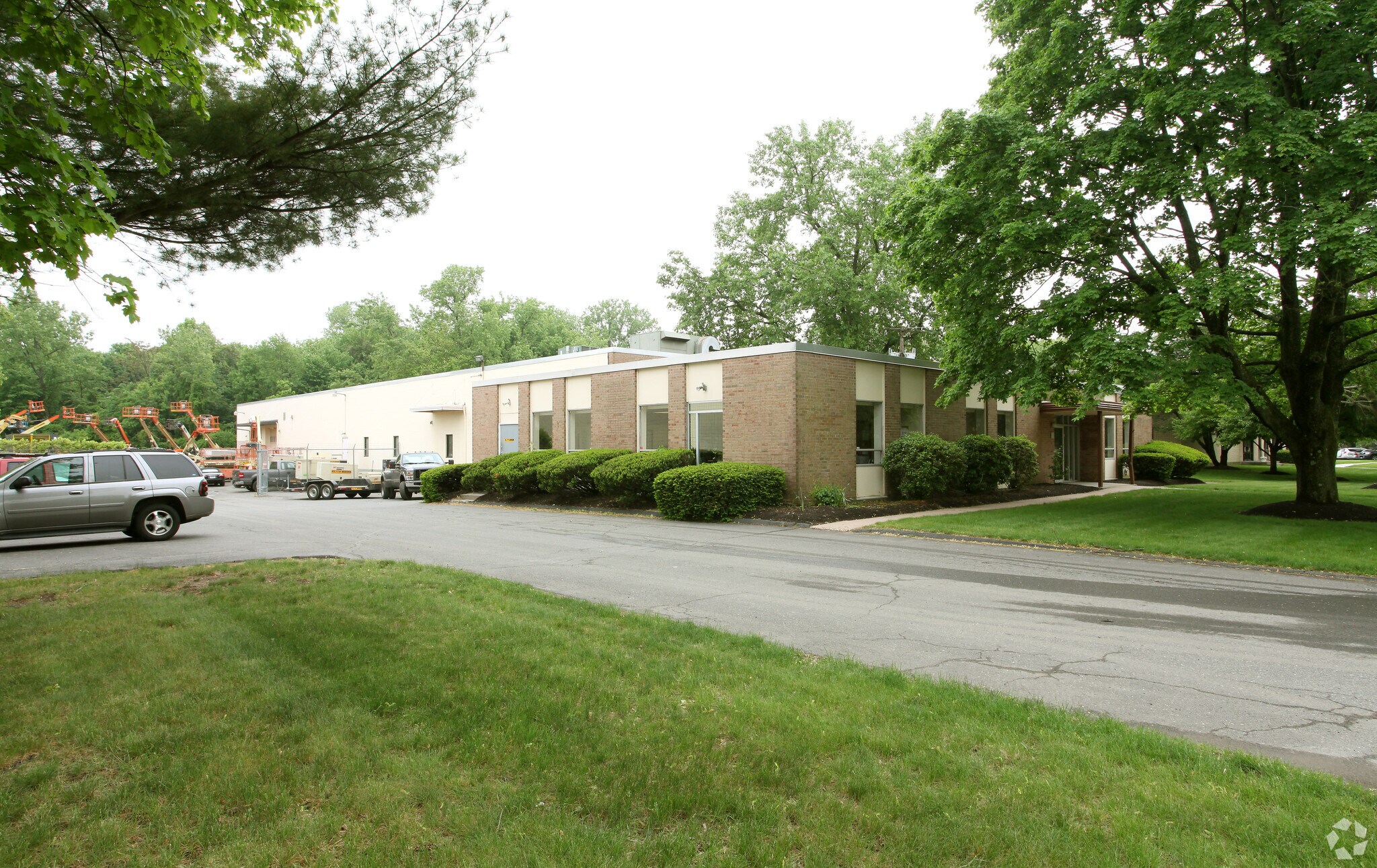 111 Prestige Park Rd, East Hartford, CT for sale Primary Photo- Image 1 of 1