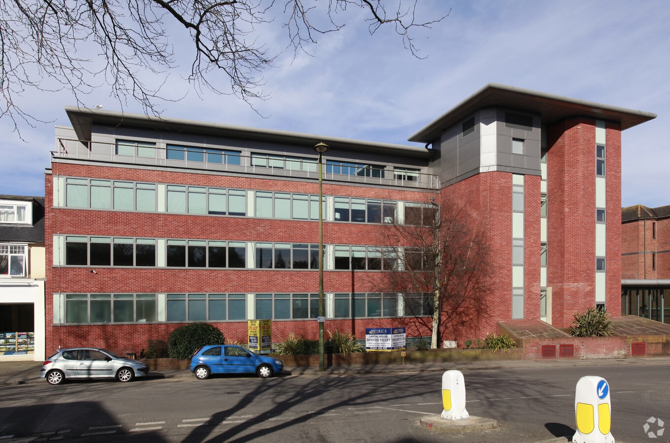 15 Perrymount Rd, Haywards Heath RH16 3SY UK