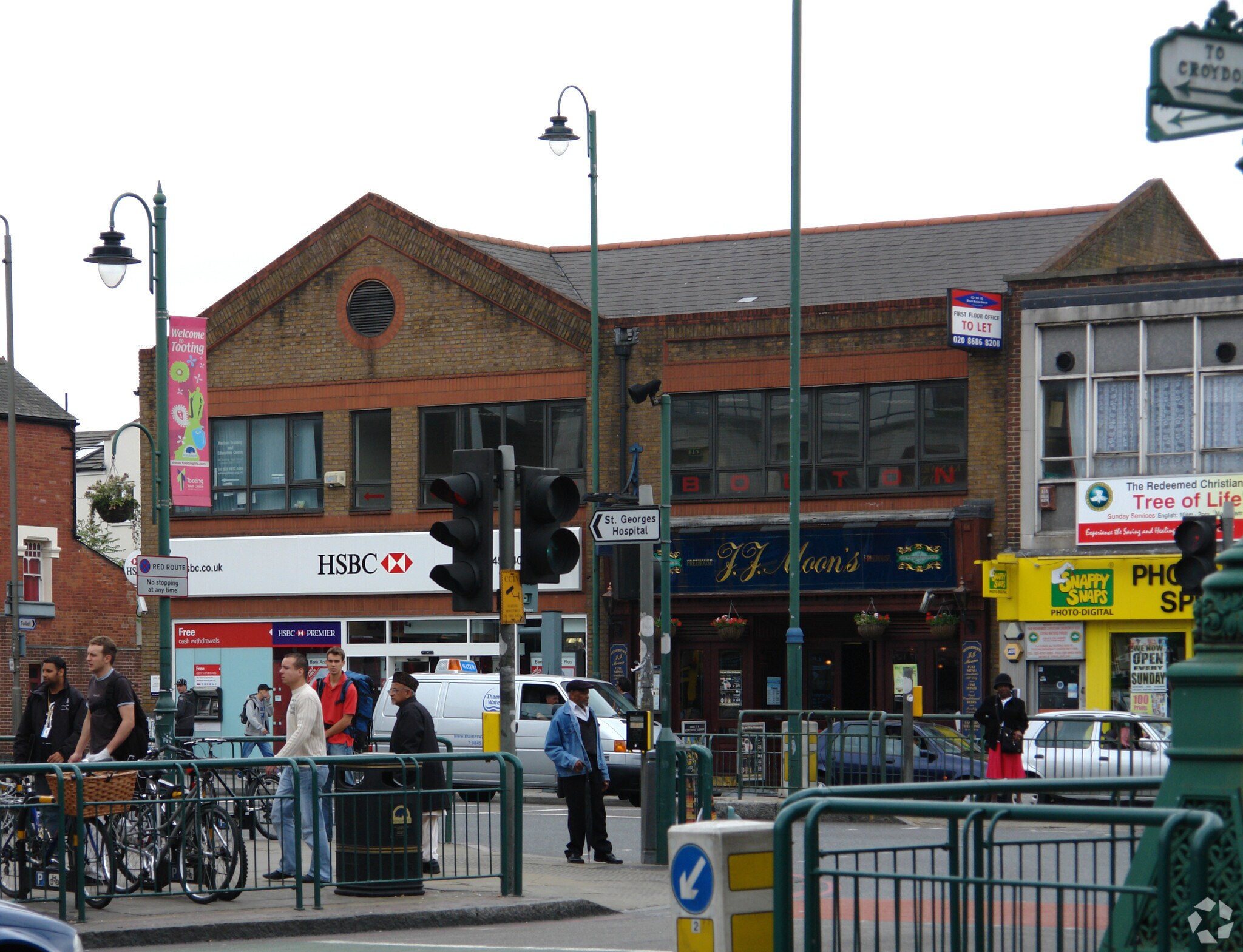 54 Tooting High St, London for sale Primary Photo- Image 1 of 1