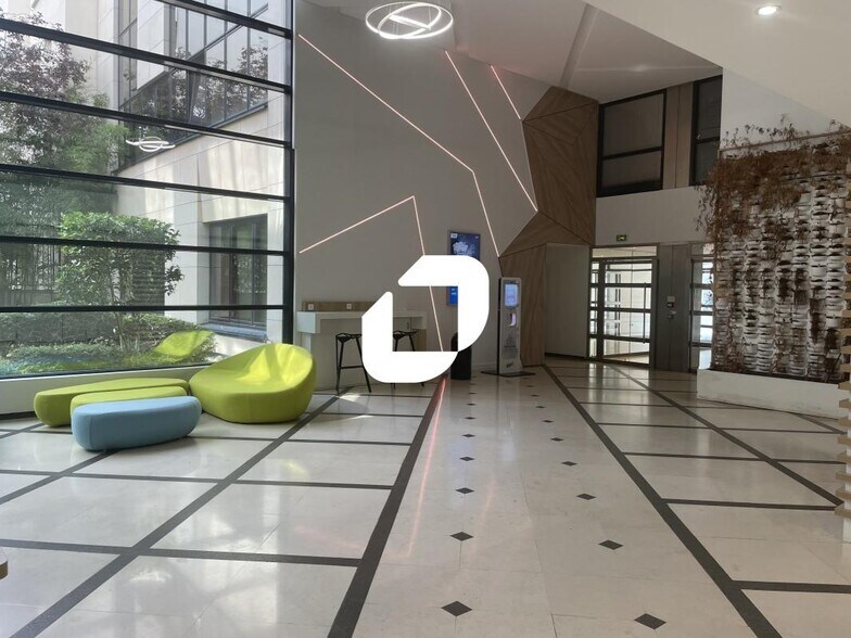 Office in Boulogne-Billancourt to rent - Building Photo - Image 2 of 50