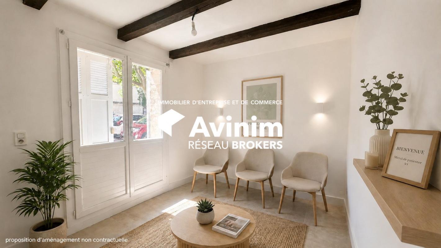 Light Industrial in Aix-en-Provence for sale Interior Photo- Image 1 of 10
