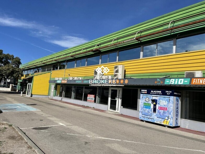 Retail in Marignane for sale - Building Photo - Image 1 of 5