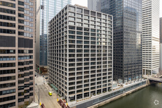 100 S Wacker Dr, Chicago, IL for rent Primary Photo- Image 1 of 7