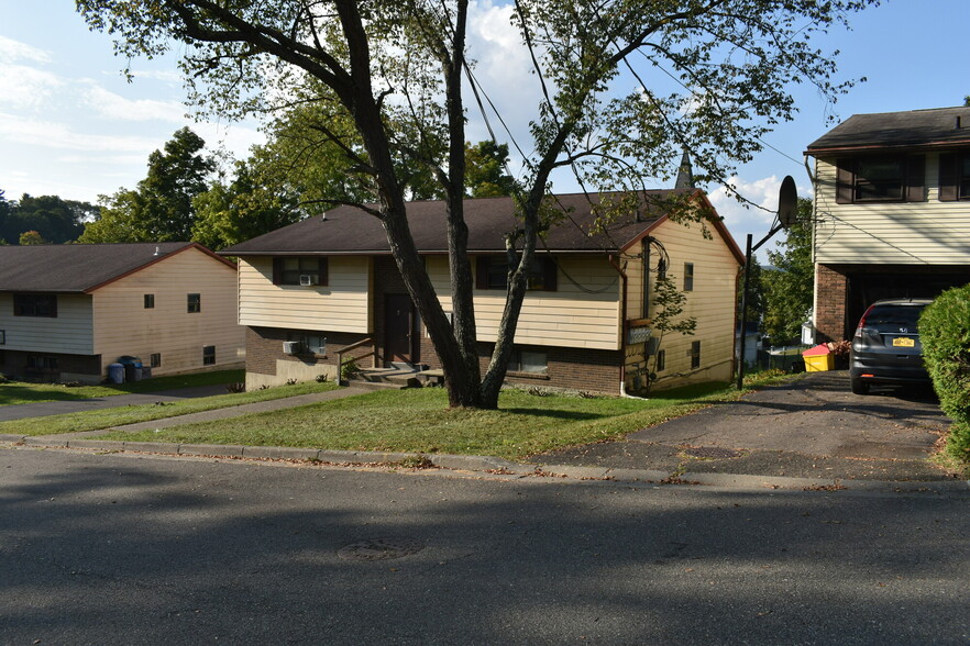 Binghamton Multifamily Portfolio portfolio of 3 properties for sale on LoopNet.co.uk - Building Photo - Image 3 of 6