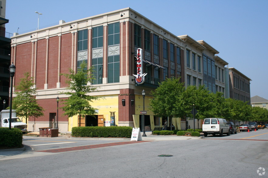 541-573 Main St, Atlanta, GA for rent - Building Photo - Image 2 of 8