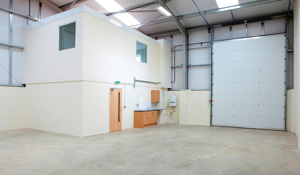 Eastern Ave, Dunstable to rent - Interior Photo - Image 2 of 22