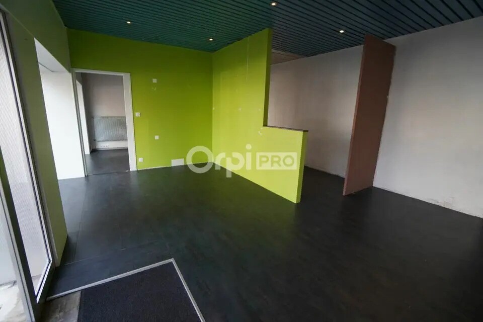 Retail in Dijon to rent Interior Photo- Image 1 of 6
