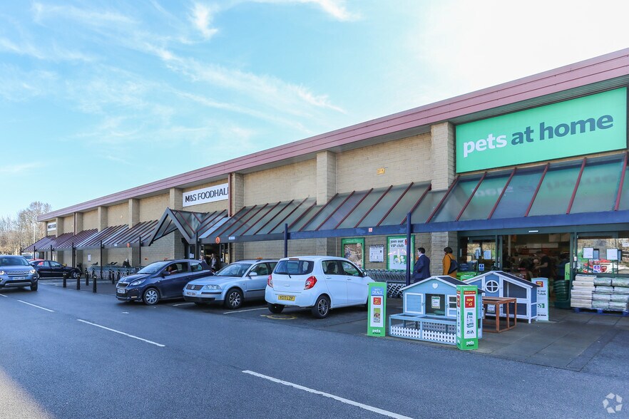 5 Park Rd, Guiseley for sale - Building Photo - Image 1 of 1