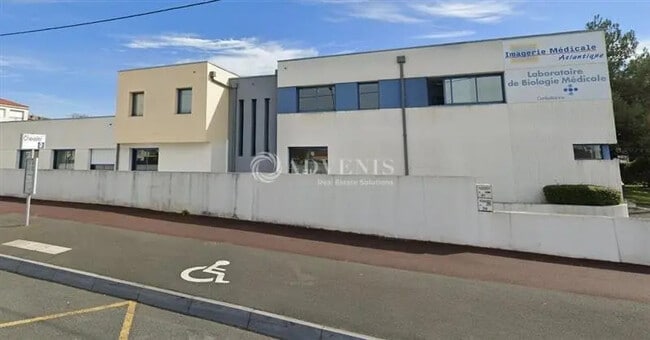 Vente Bureaux 577 m²