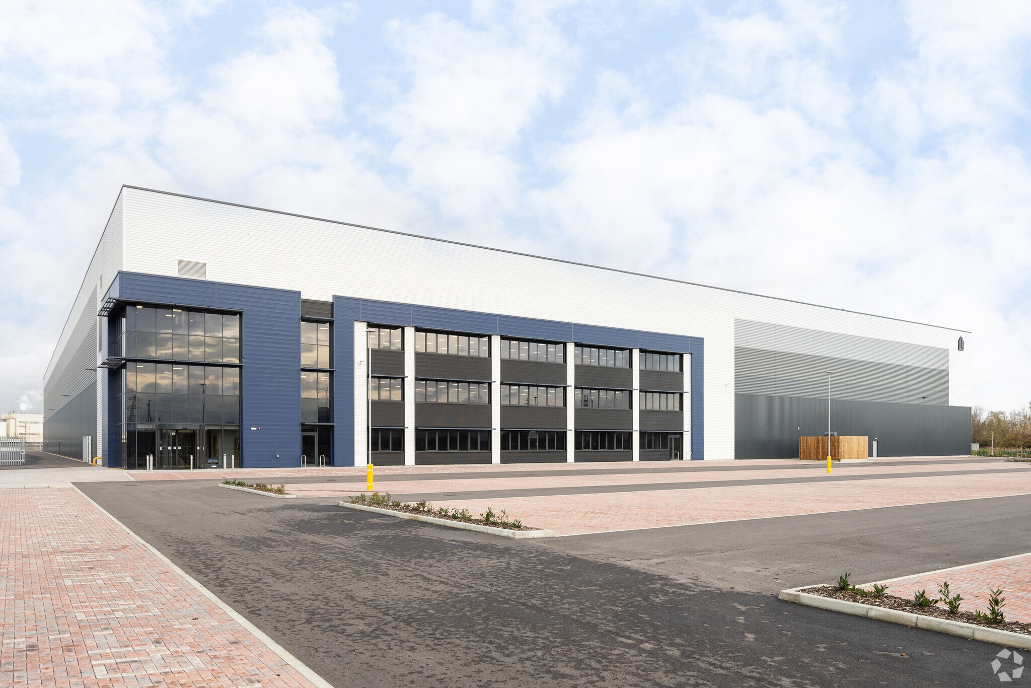 Barge Way, Sittingbourne to rent Building Photo- Image 1 of 30