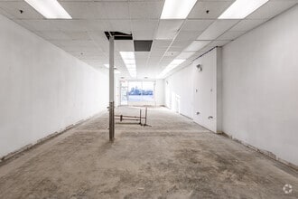 8707-8767 Ridgeland Ave, Oak Lawn, IL to rent Interior Photo- Image 2 of 3