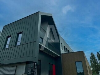 More details for Office, Retail to Rent