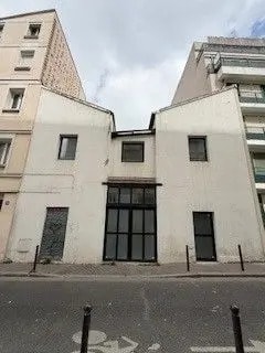 Light Industrial in Paris for sale Building Photo- Image 1 of 8