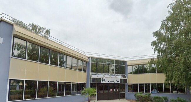 Location Bureaux 1 139 m²