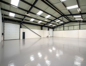 Bath Rd, Hounslow to rent Interior Photo- Image 2 of 2