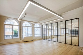 20 Old St, London to rent Interior Photo- Image 2 of 4