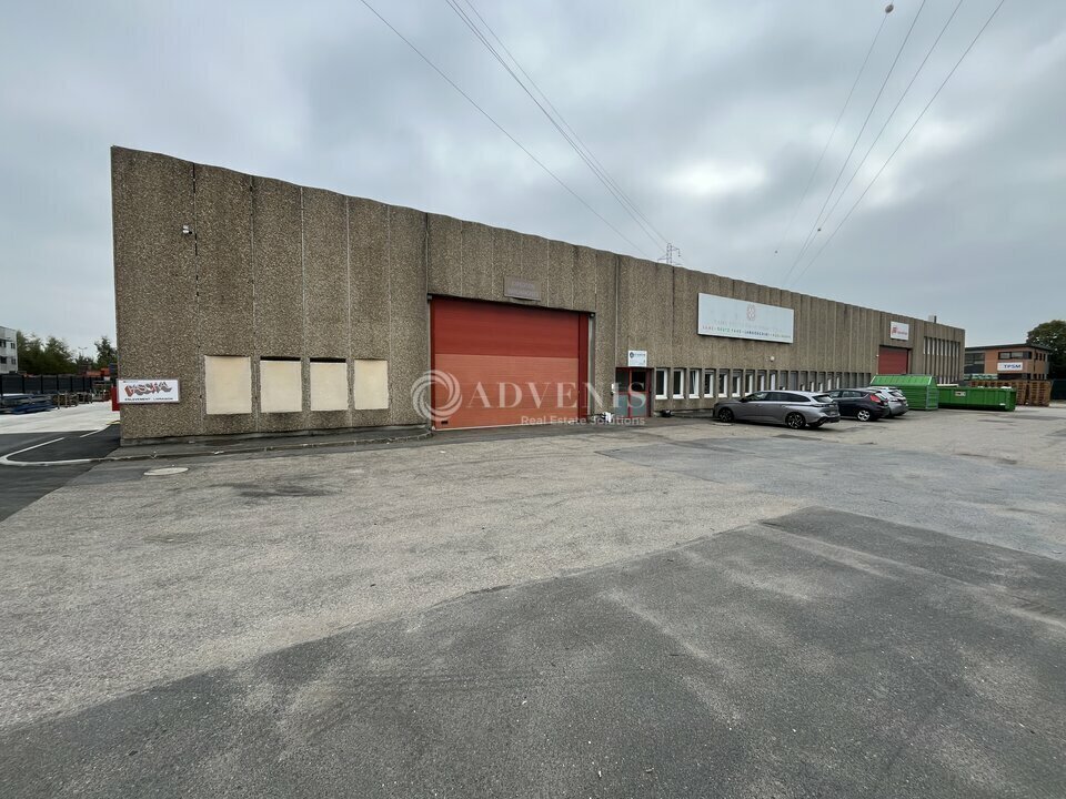 Industrial in Moissy-Cramayel to rent Building Photo- Image 1 of 11