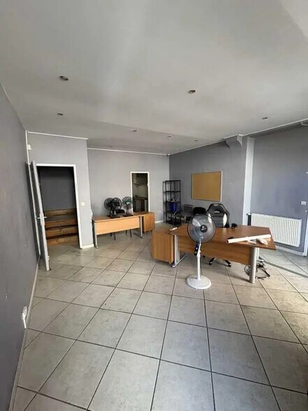 Office in Villeurbanne to rent - Interior Photo - Image 3 of 9