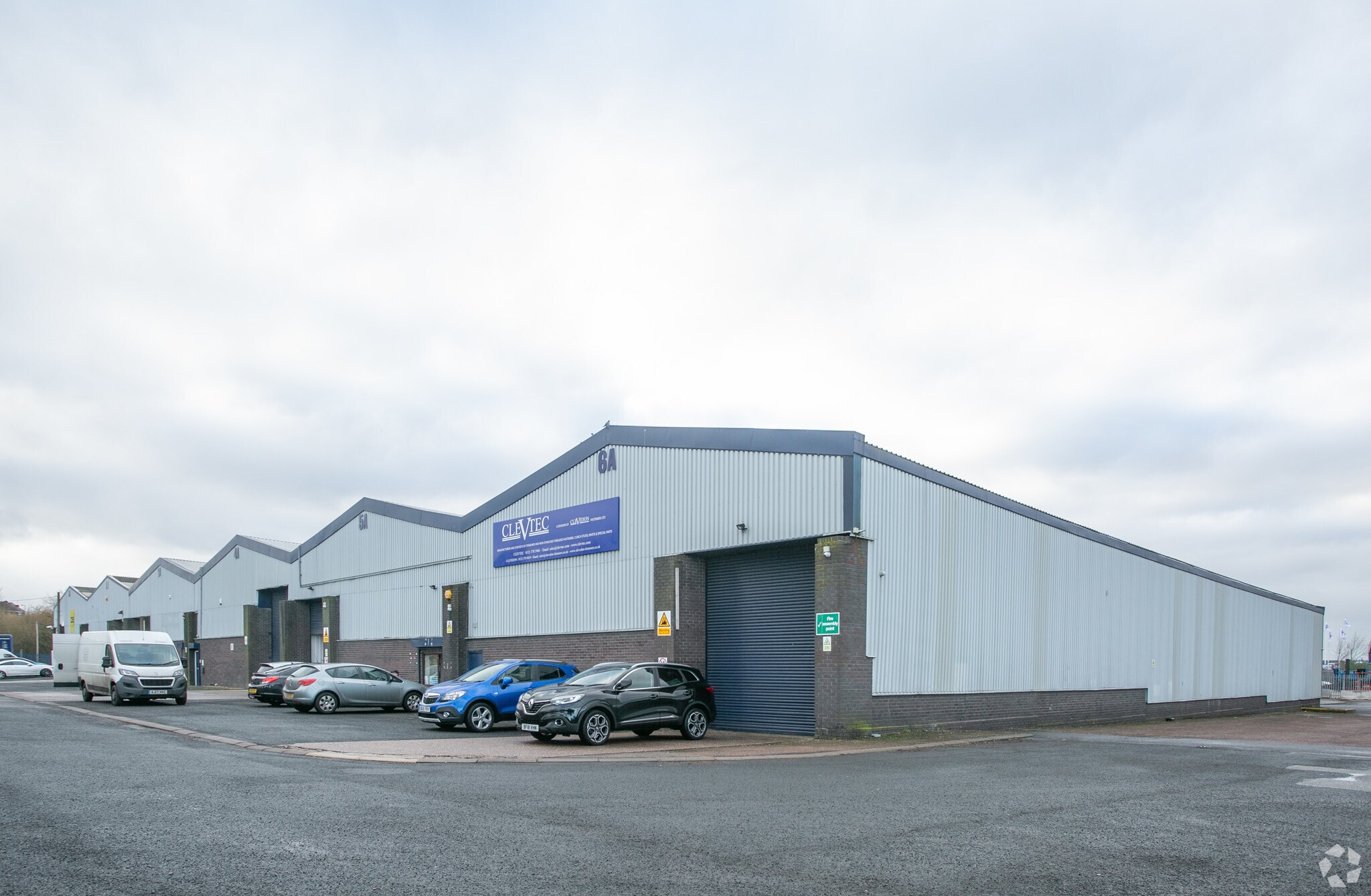 Old Park Rd, Wednesbury to rent Building Photo- Image 1 of 8