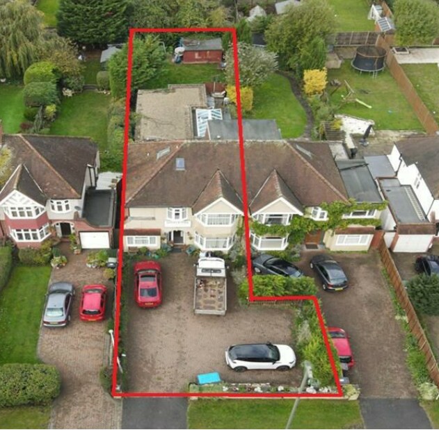 355-357 London Rd, Ewell for sale Primary Photo- Image 1 of 1