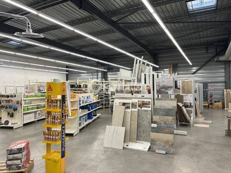 Retail in Vedène for sale - Building Photo - Image 2 of 2