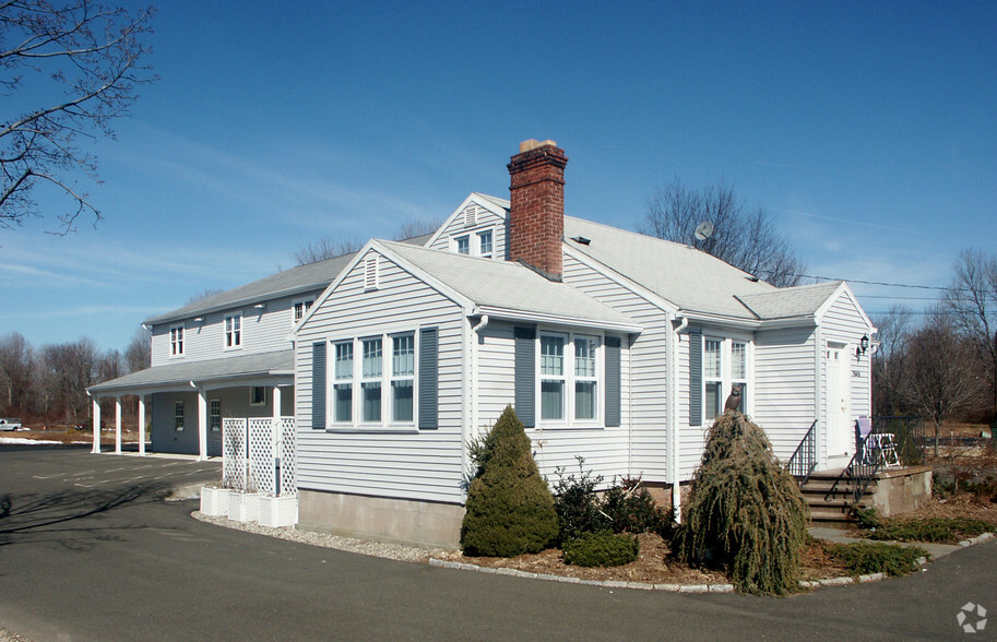 764 E Main St, Branford, CT for sale - Primary Photo - Image 1 of 1