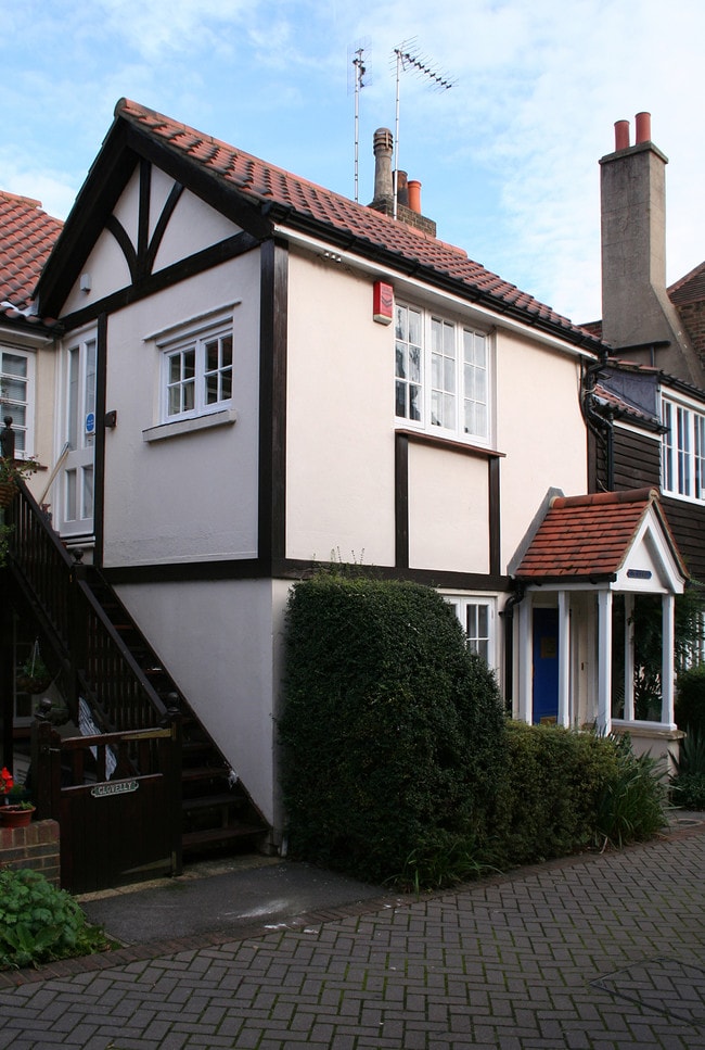 More details for Lower Teddington Rd, Kingston Upon Thames - Office to Rent