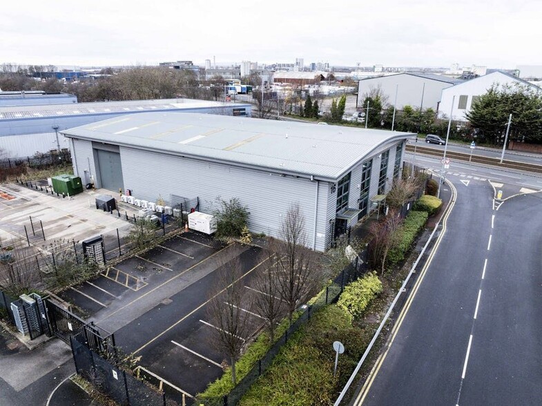 Central Trading Estate, Trafford Park, Manchester to rent - Building Photo - Image 2 of 12