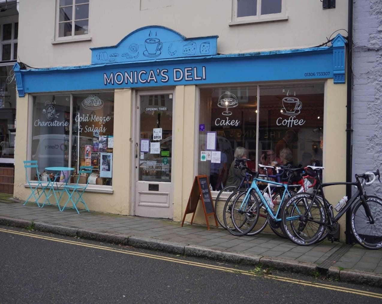 20 West St, Dorking to rent Building Photo- Image 1 of 3