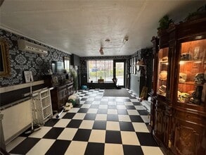 92 Coventry St, Kidderminster to rent Interior Photo- Image 2 of 8