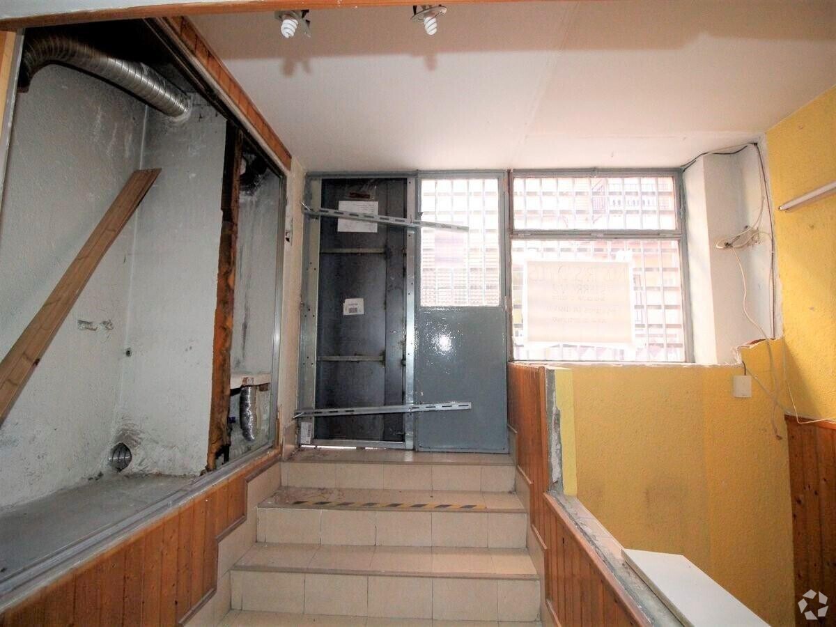 Calle el Salvador, 14, Getafe, MAD 28904 - Unit Puerta 01, Esc. 1 -  - Interior Photo - Image 2 of 18
