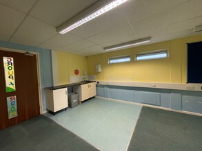 111 Canterbury Rd, Hawkinge to rent Interior Photo- Image 2 of 7