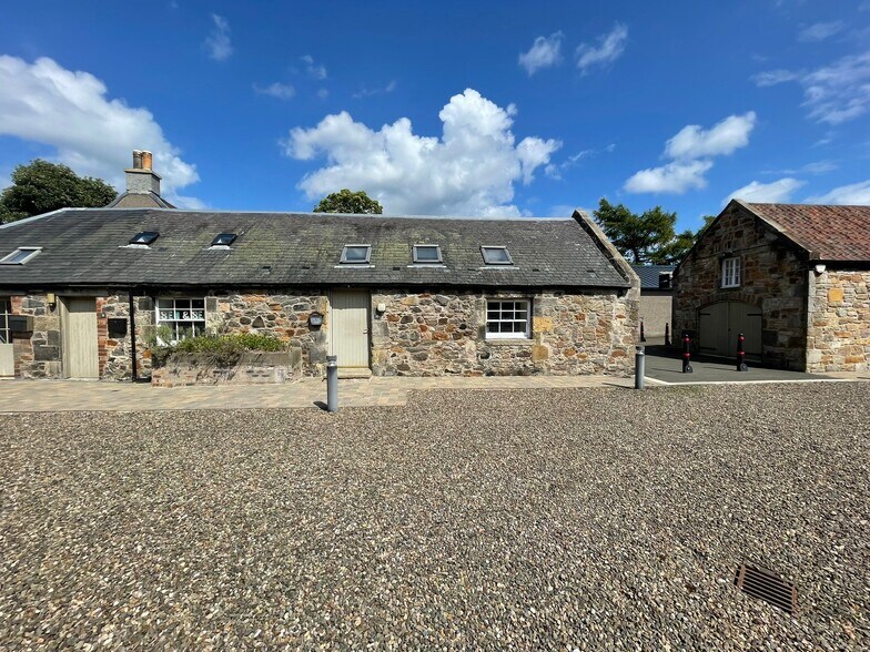 12 Dalmenny, South Queensferry to rent - Building Photo - Image 1 of 6